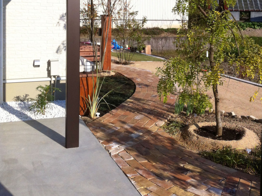 北欧调住宅新筑外构及花园项目-17