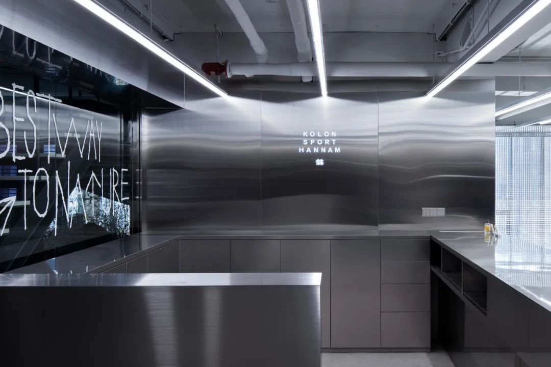 首尔创意团队打造城市中的自然空间-42