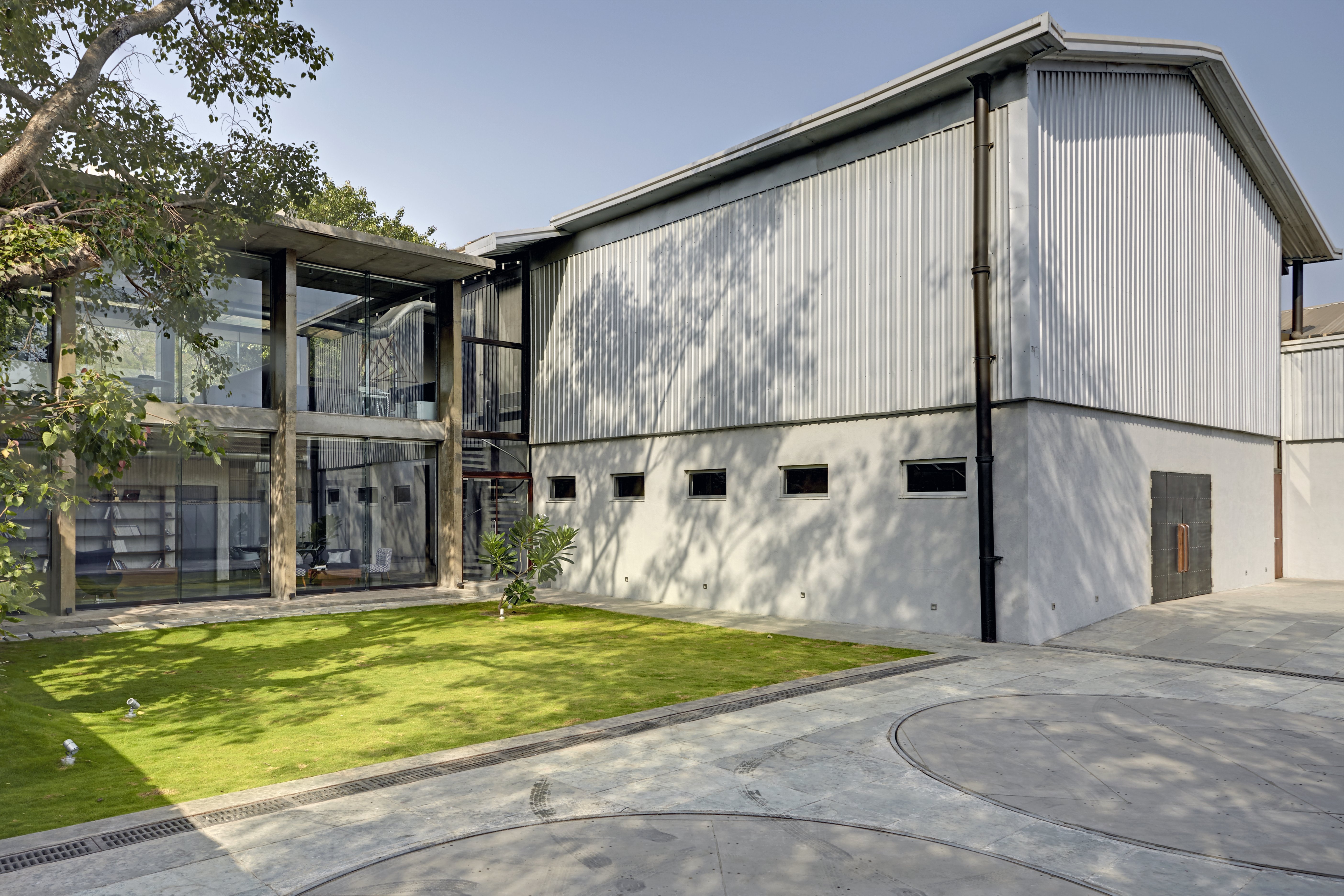 Mahindra and Mahindra 汽车设计工作室丨SJK Architects-12