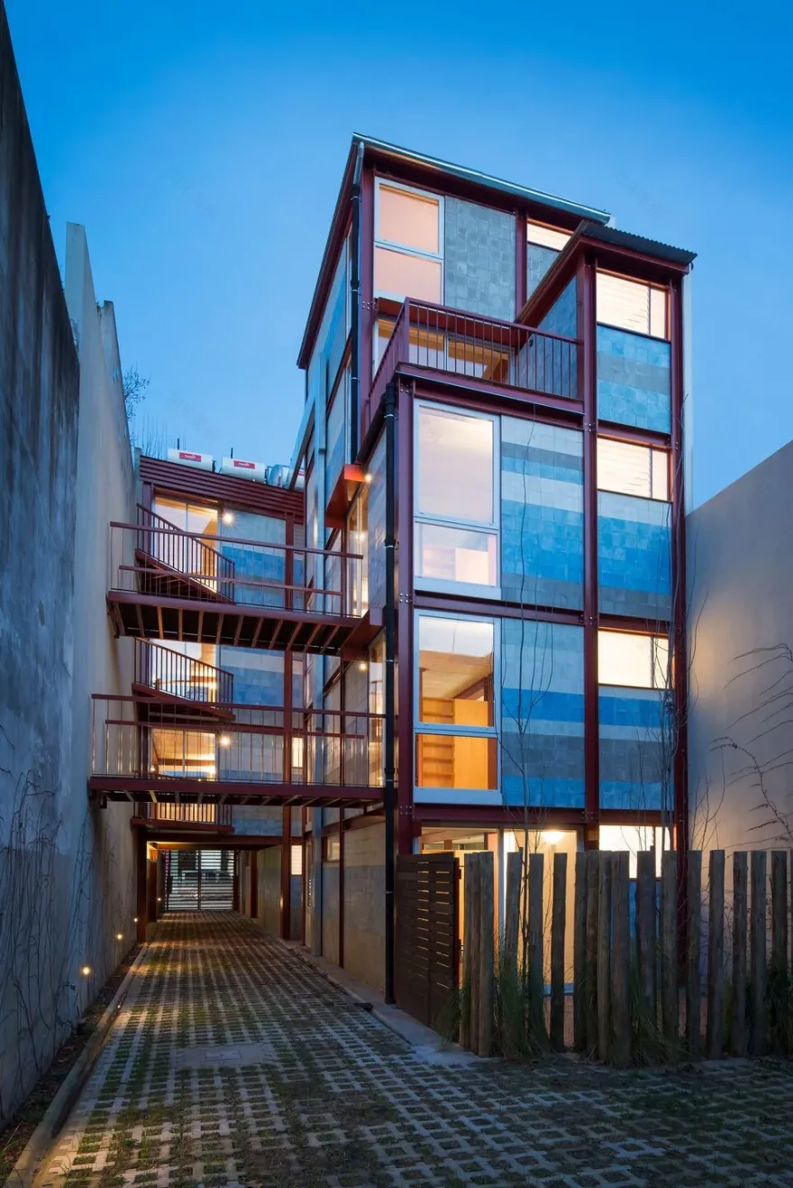 阿根廷钢结构公寓建筑的创意融合-14