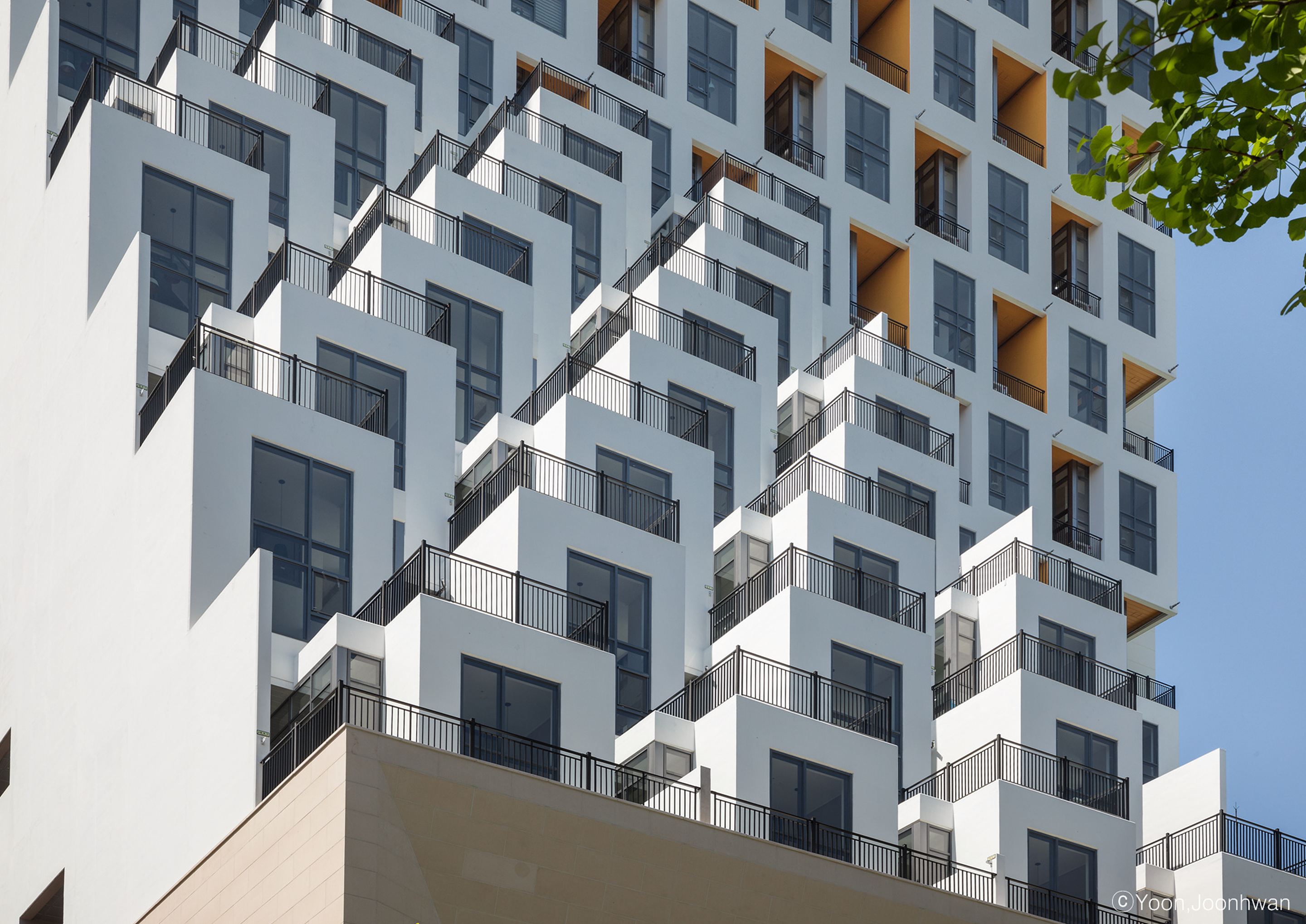 分层露台公寓 | 商业区里的宜居设计-7