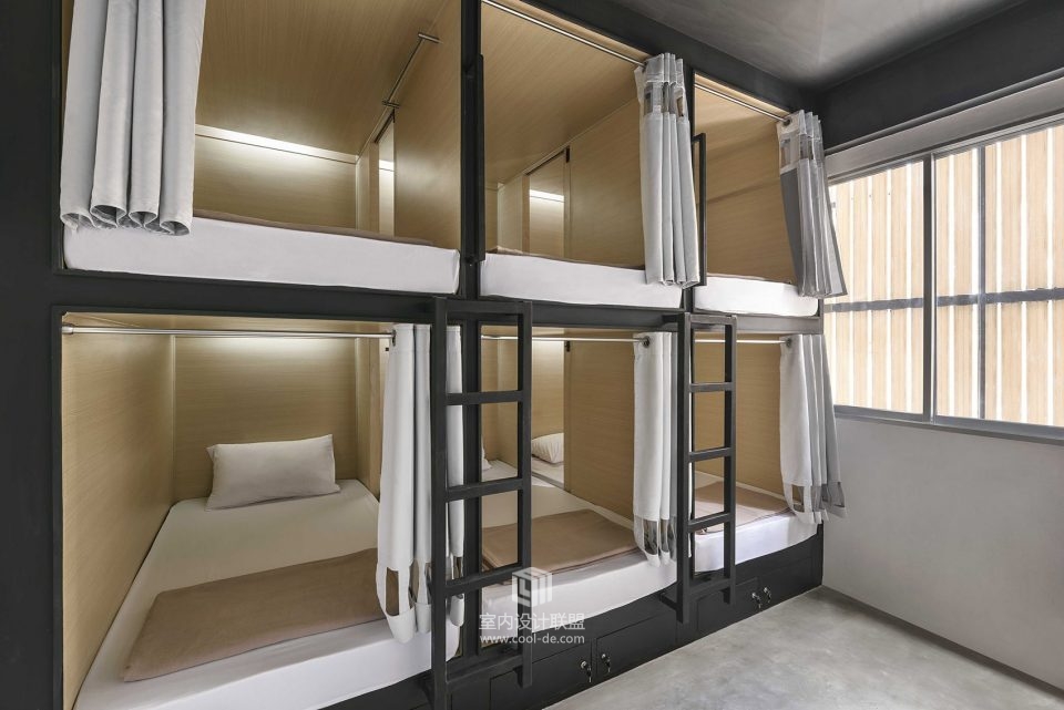 Ora Hostel 曼谷的胶囊旅店-17