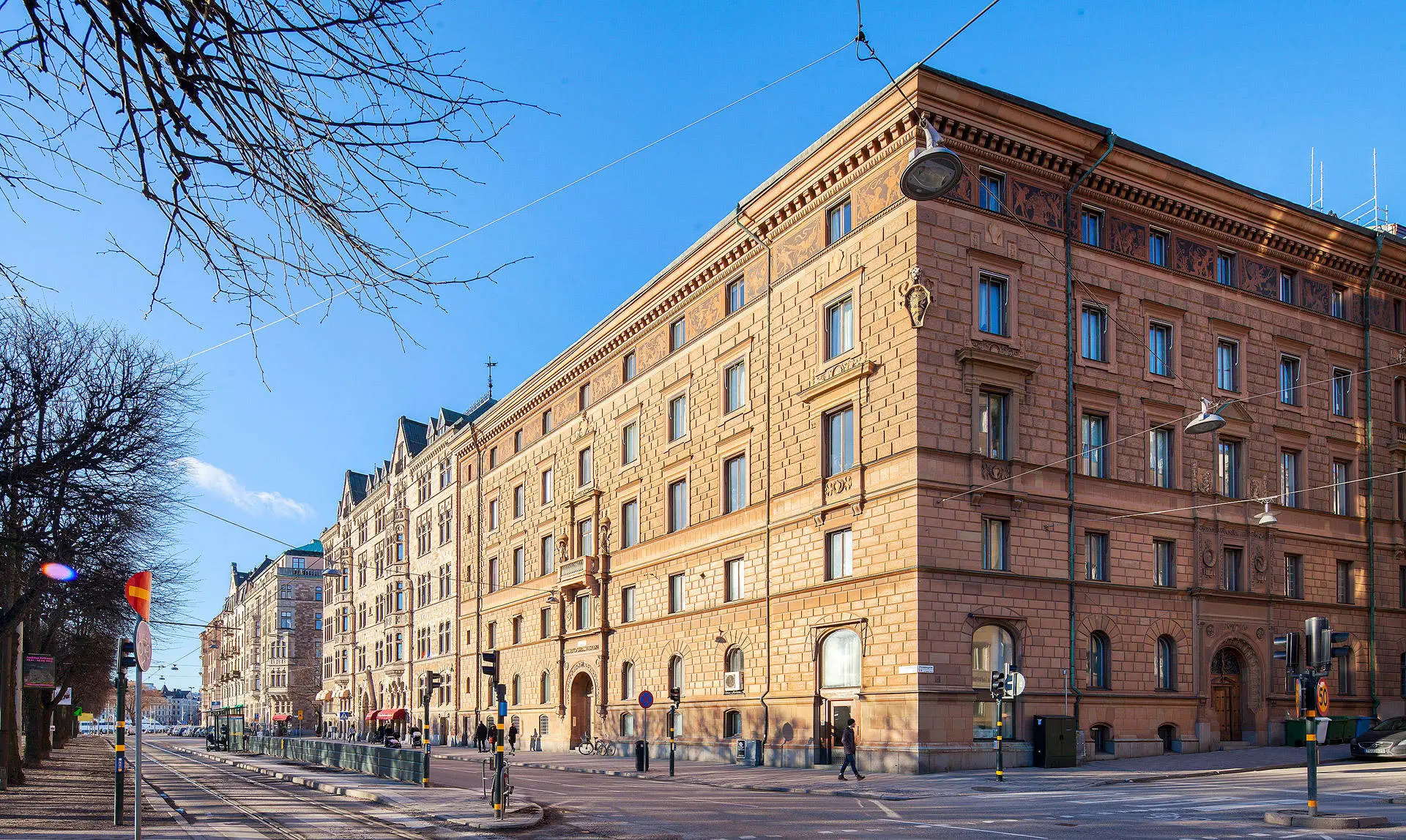 老建筑中的现代绿意，45 平米公寓的宽敞之选-14