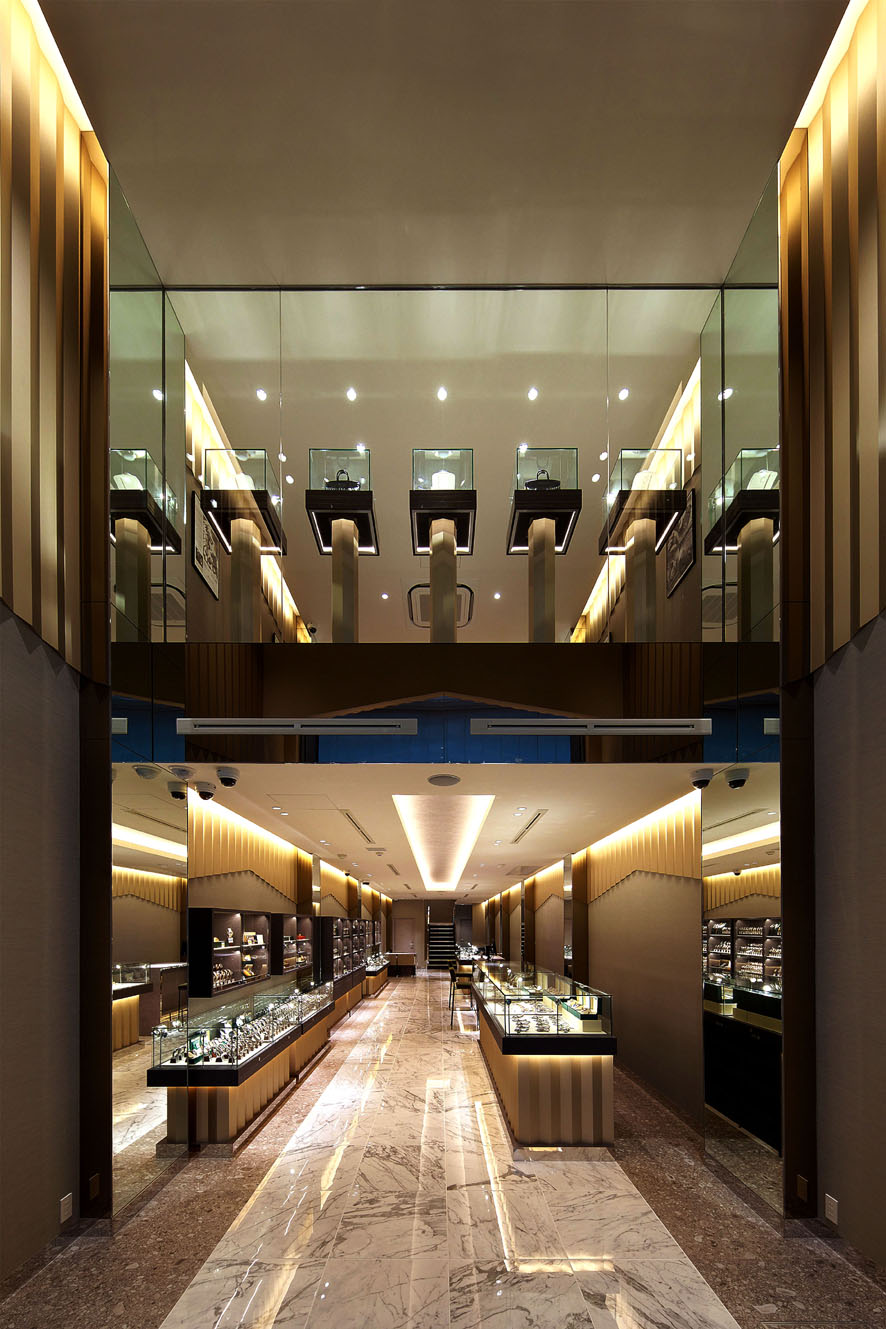 大阪 IPPUUKISHI 二手奢侈品店,豪华与优雅的完美结合-18