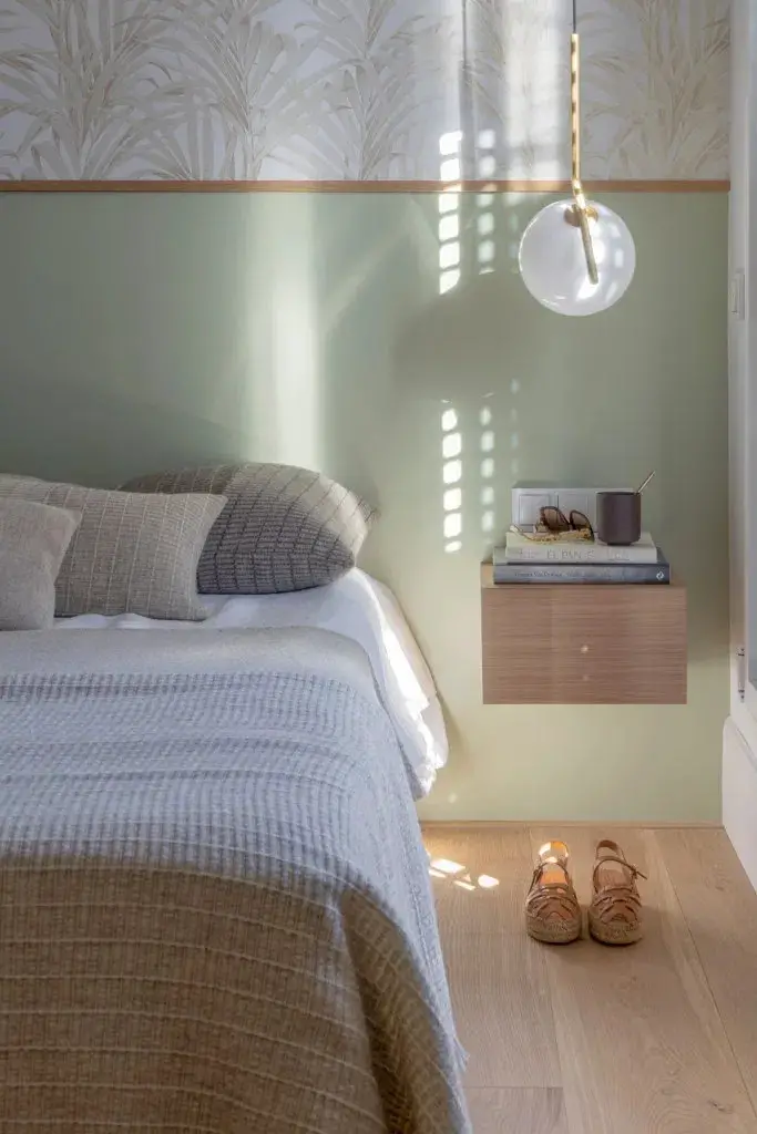 巴塞罗那古典建筑中的现代顶层公寓-15