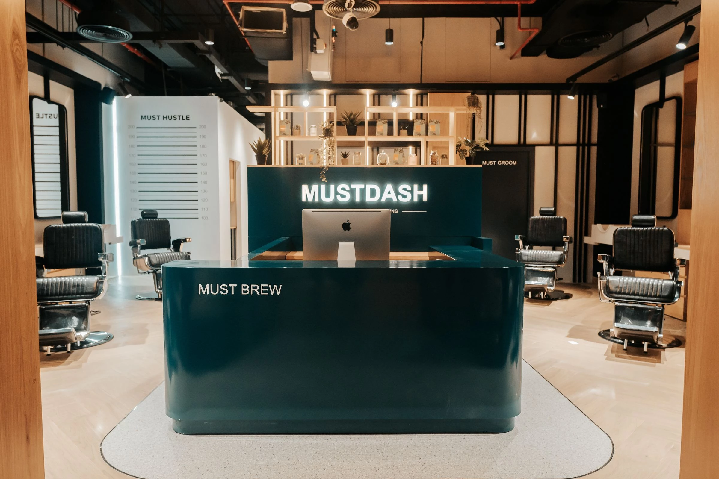 MustDash 理发店丨阿联酋迪拜丨The Trouvaille Studio-16