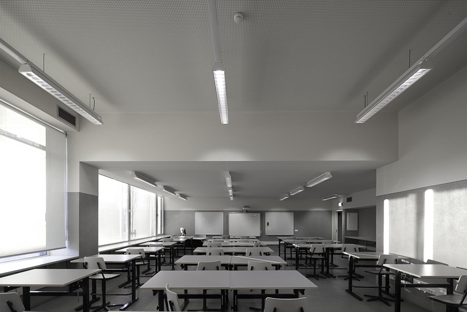 葡萄牙 Lousada 市立中学 | 环保与科技融合的现代教育空间-29