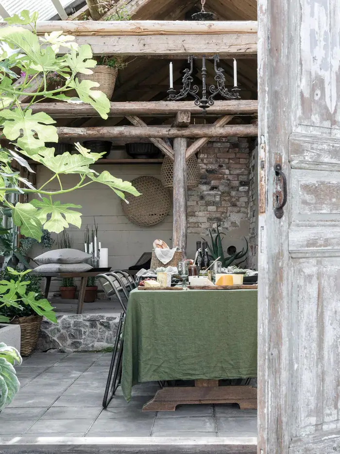 瑞典冬季花园 | 旧厂房变身温馨家庭绿洲-4