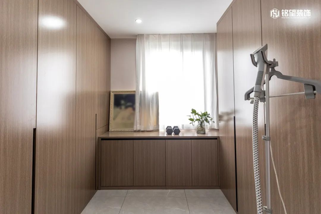 明发滨江新城 · 现代简约的无边界空间丨铭望装饰-42