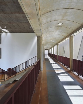 Bajaj Institute of Technology 学术楼丨印度丨CCBA Designs