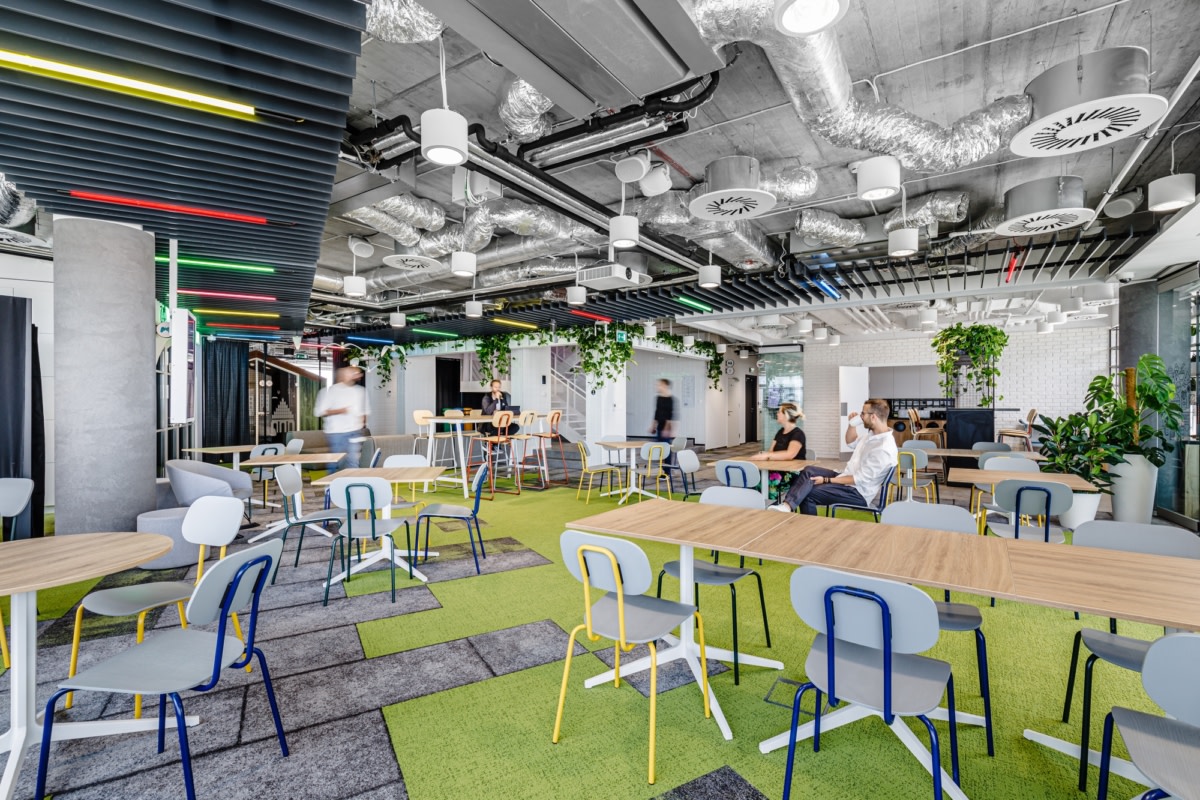 重温城市记忆 · Mediabrands 波兰华沙办公室设计丨Workplace-30