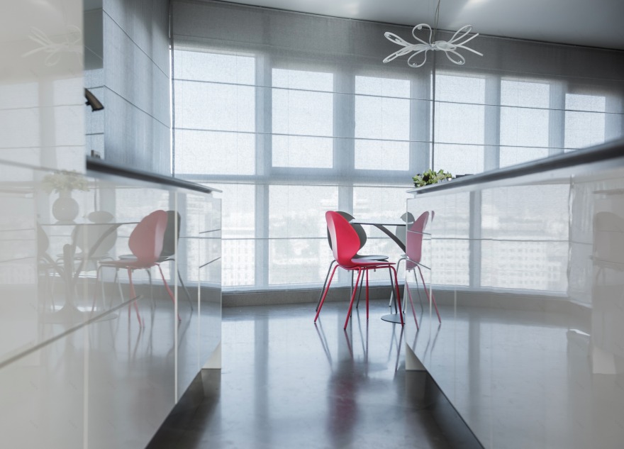 特拉维夫五角大楼顶层公寓 - 色彩斑斓的现代家庭空间-12