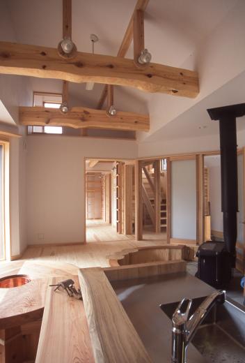 国産無垢材（栗駒材 自然素材）平屋の子育て丨（株）独楽蔵（こまぐら）-11