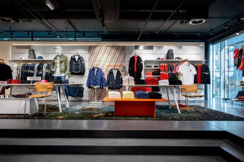 瑞士Weber Menswear 女装/男装空间设计-21