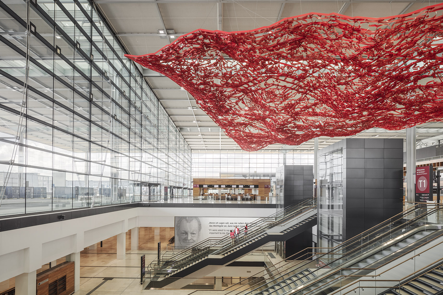 蓄势待发 首航展翅:柏林-勃兰登堡机场正式投入运营 / gmp-40