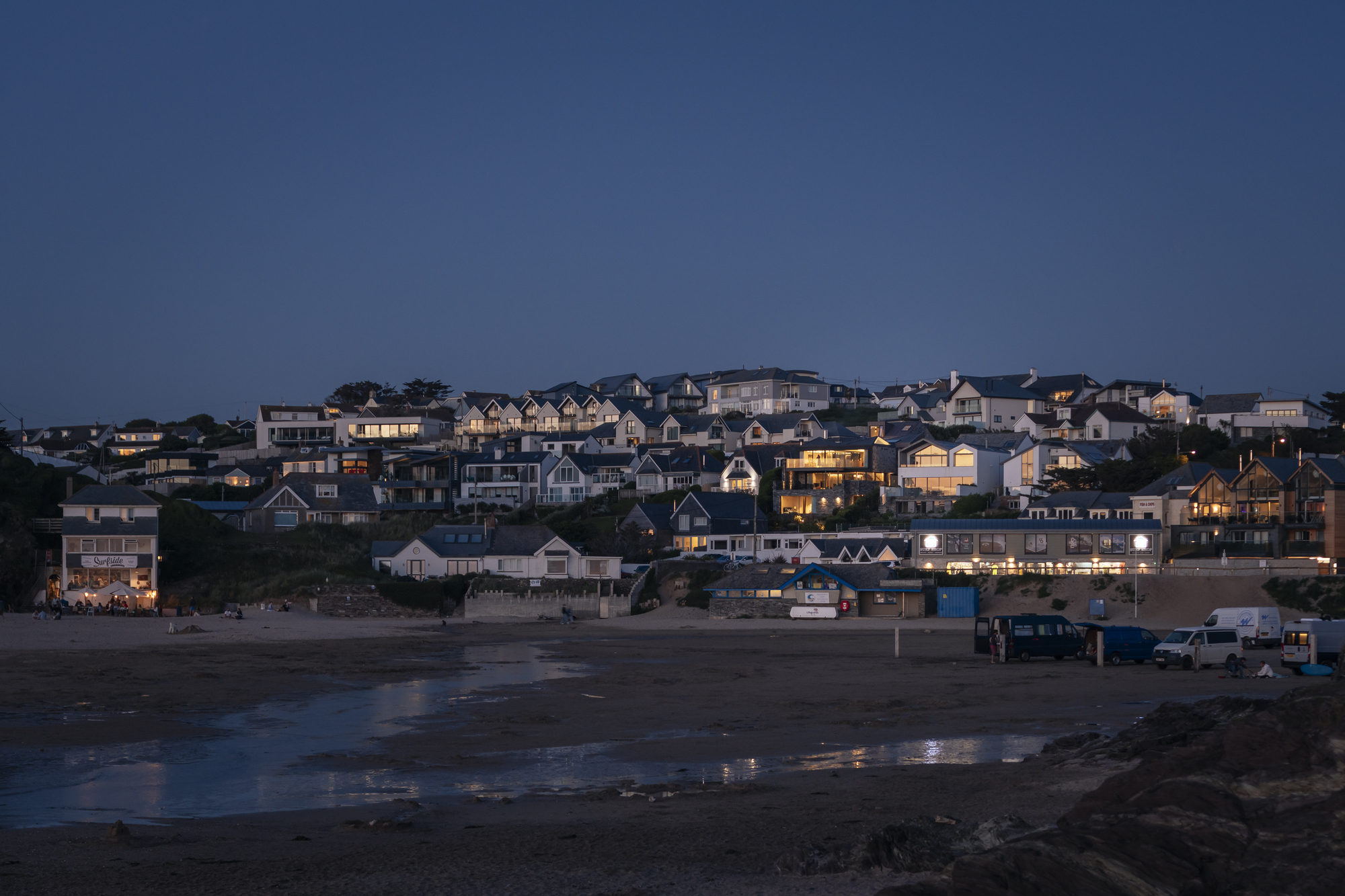 带有庭院的房子丨英国丨Invisible Studio-23