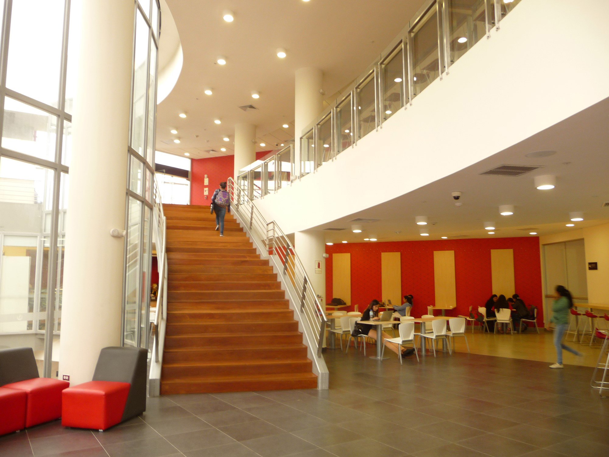 校园 villa 建筑，现代室内设计之美-5