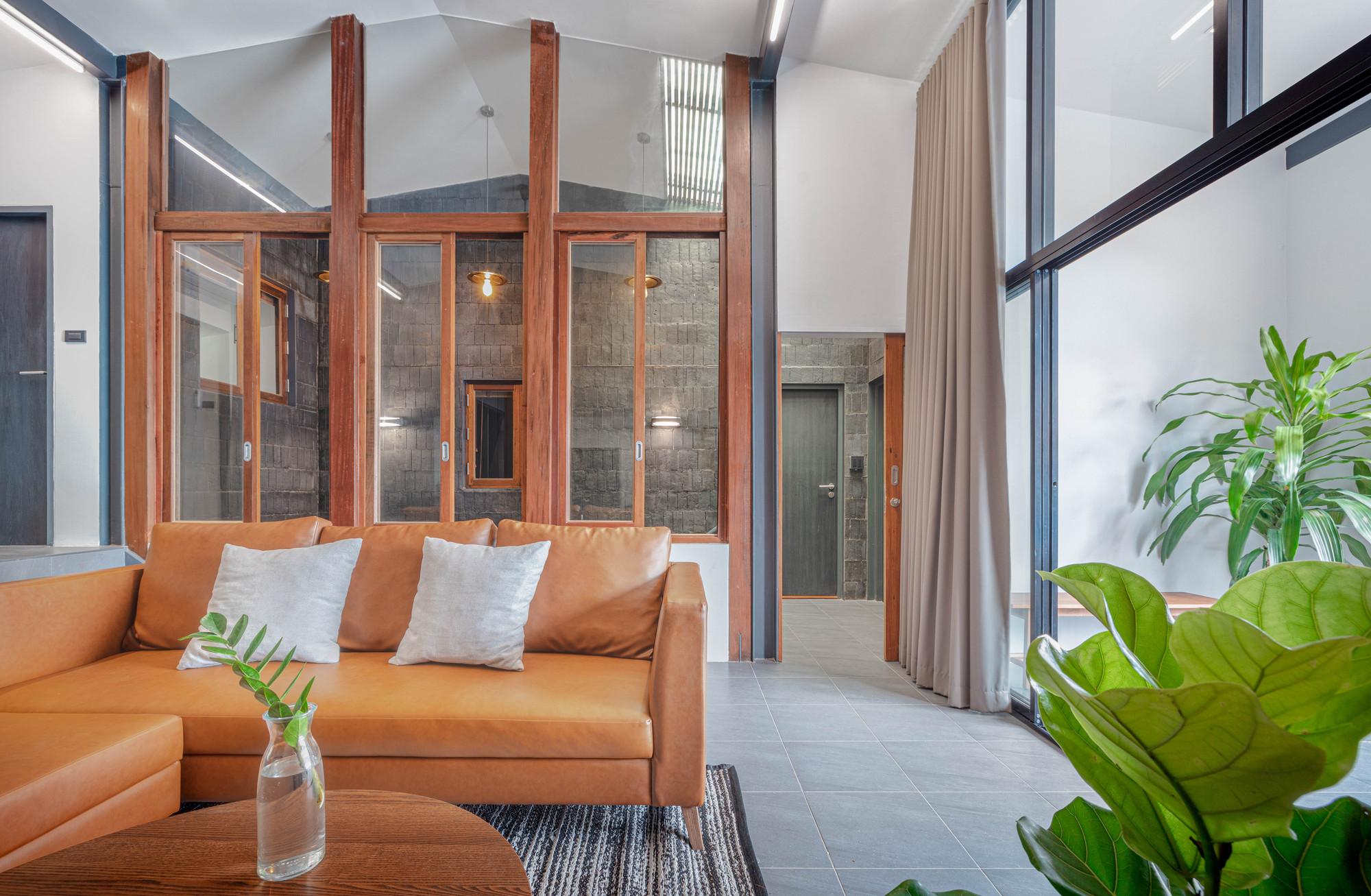 Baan Priggang / BodinChapa Architects-18