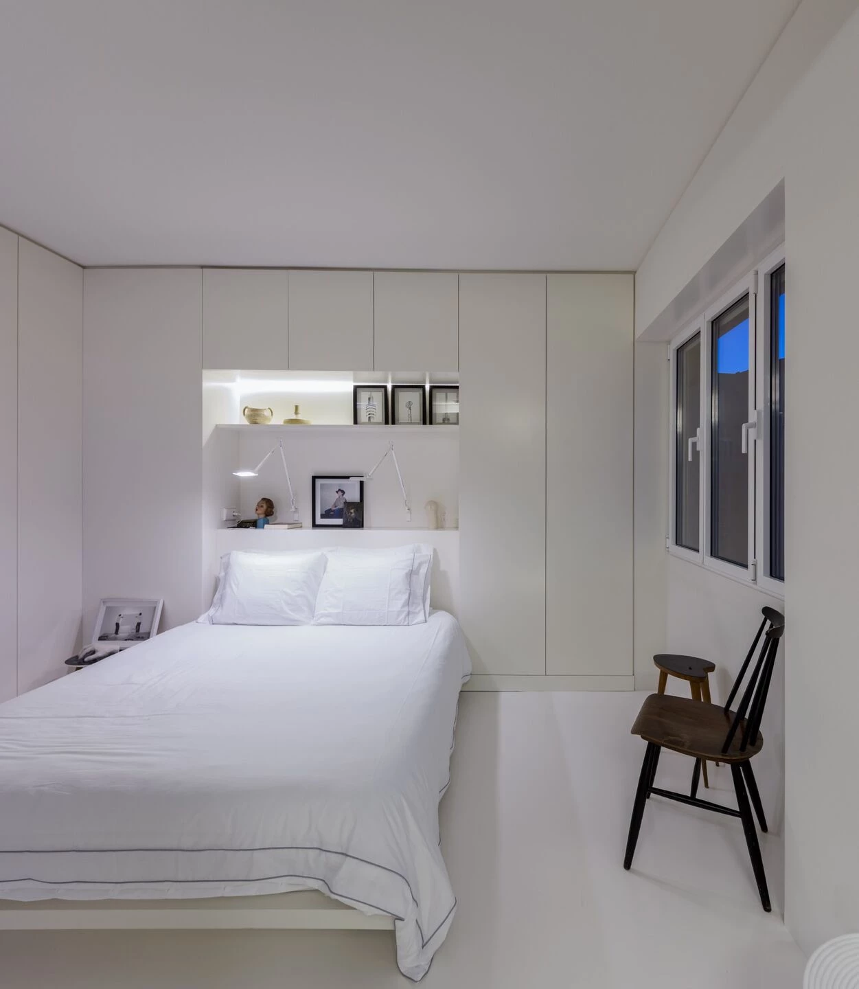 里斯本顶层公寓,白色简约风营造明亮空间-48