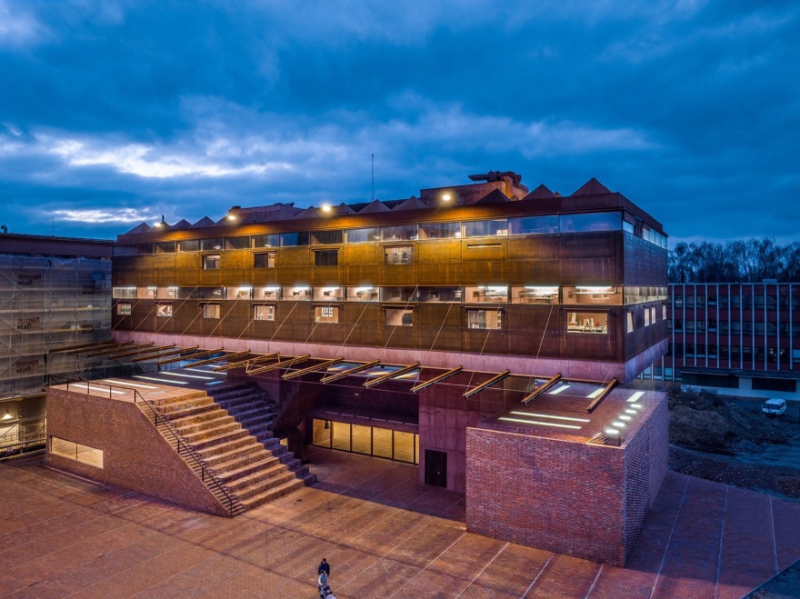 帕尔杜比采自动磨坊公共空间丨捷克帕尔杜比采丨Šépka architekti-123