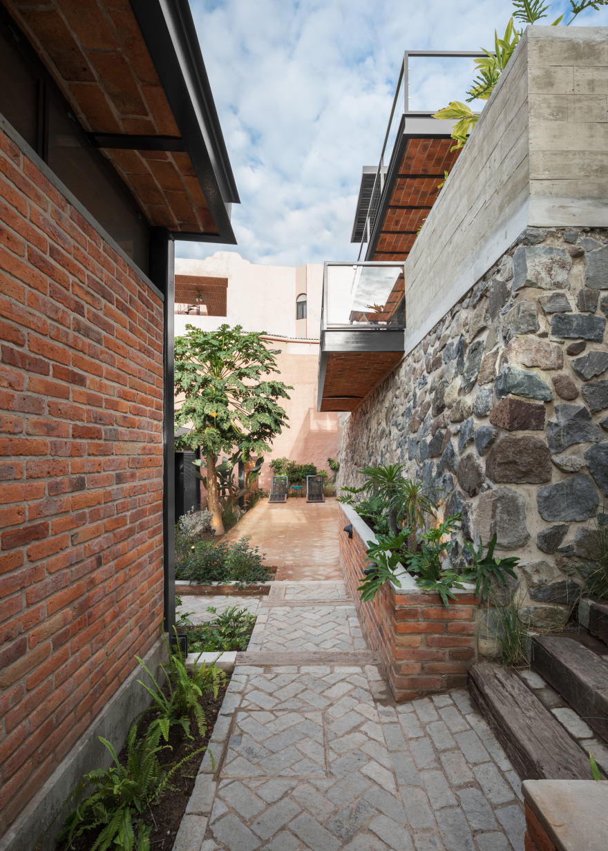 Mountain Tiny Houses / Indico-11