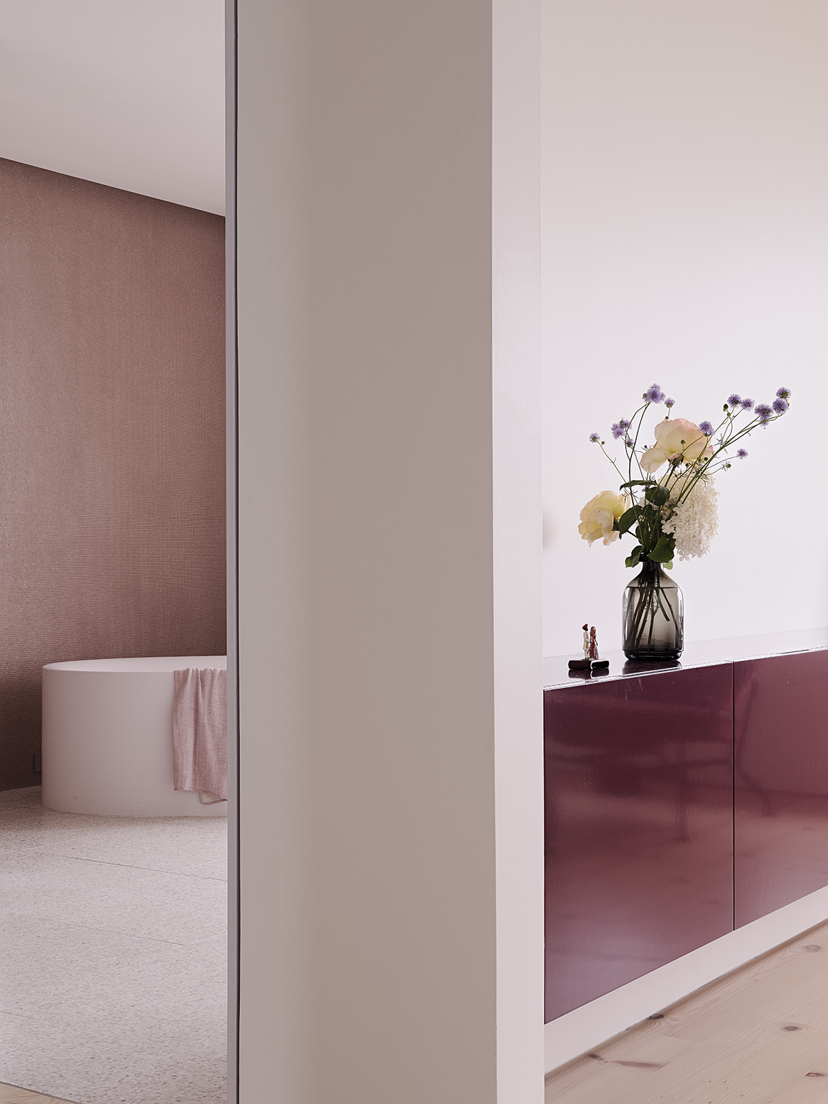 色彩与材质的完美融合 | 70 年代旧金山红杉屋的翻新设计-50