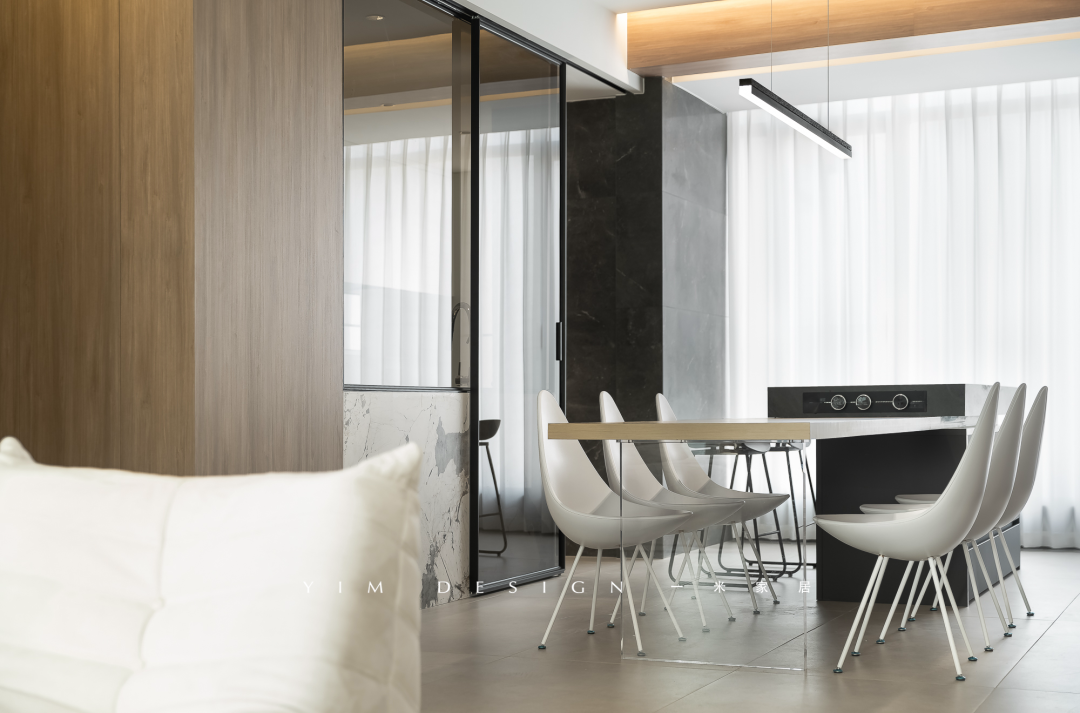现代简约之家 · 精神生活与空间的完美共生丨季鑫,金玲-30