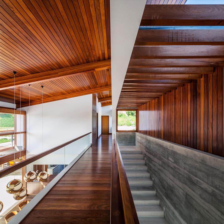 巴西 Bragança Paulista 斜坡住宅-23