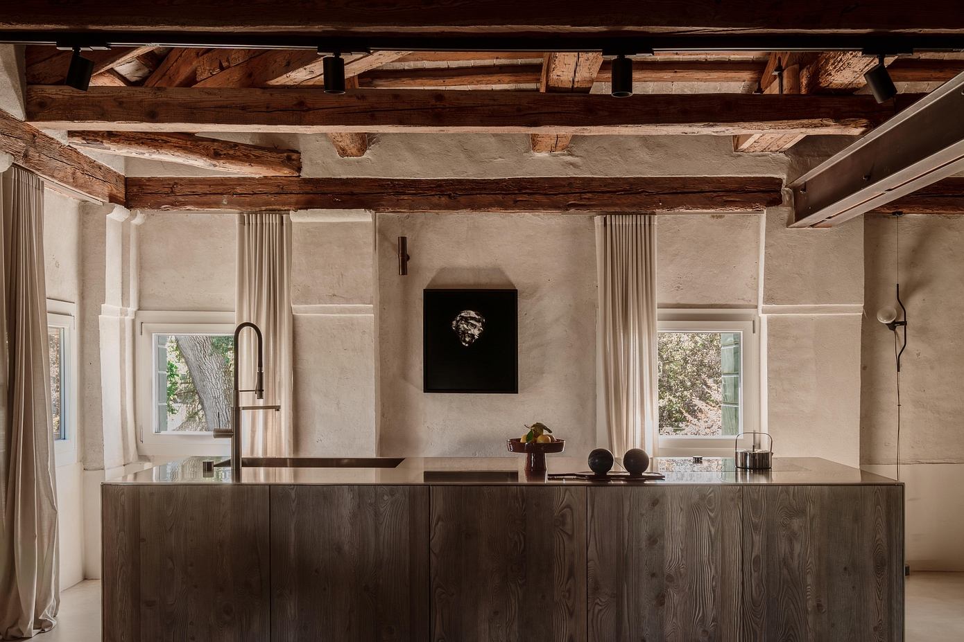 213 Attic in Villa Soranzo: Modern Penthouse Within 16th-Century Shell-5