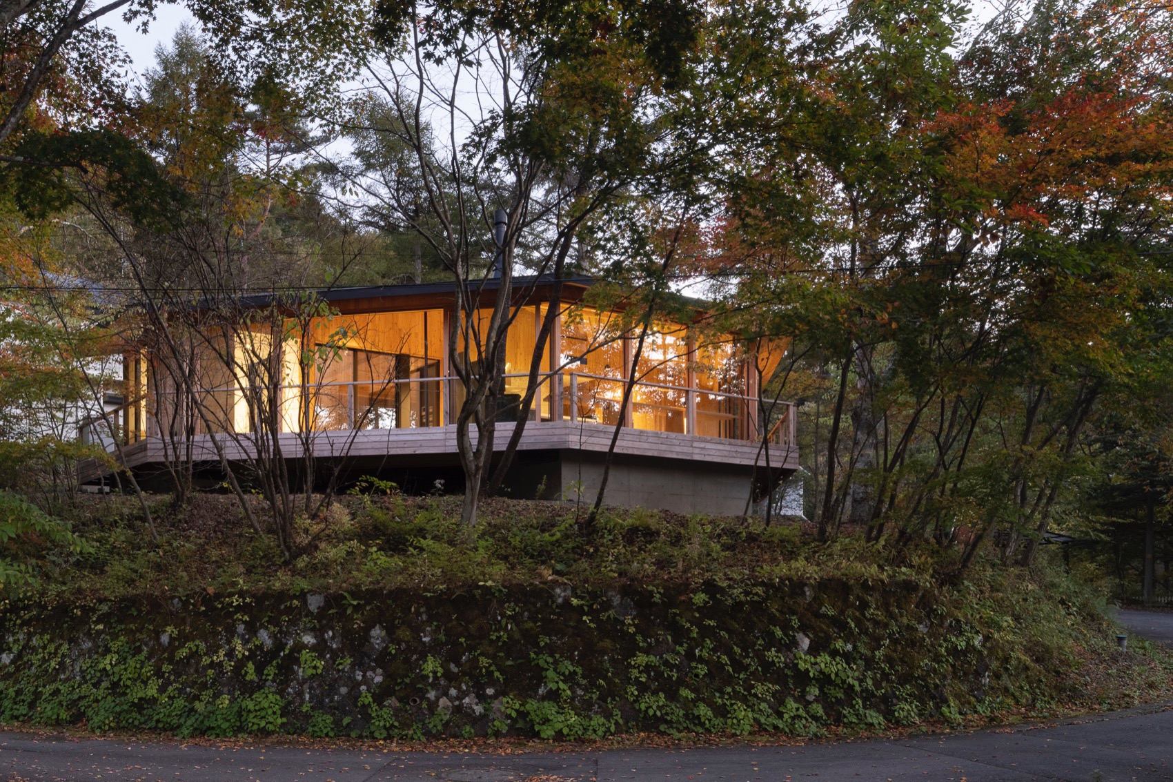 轻井泽山居丨日本长野丨Naoi Architecture-32