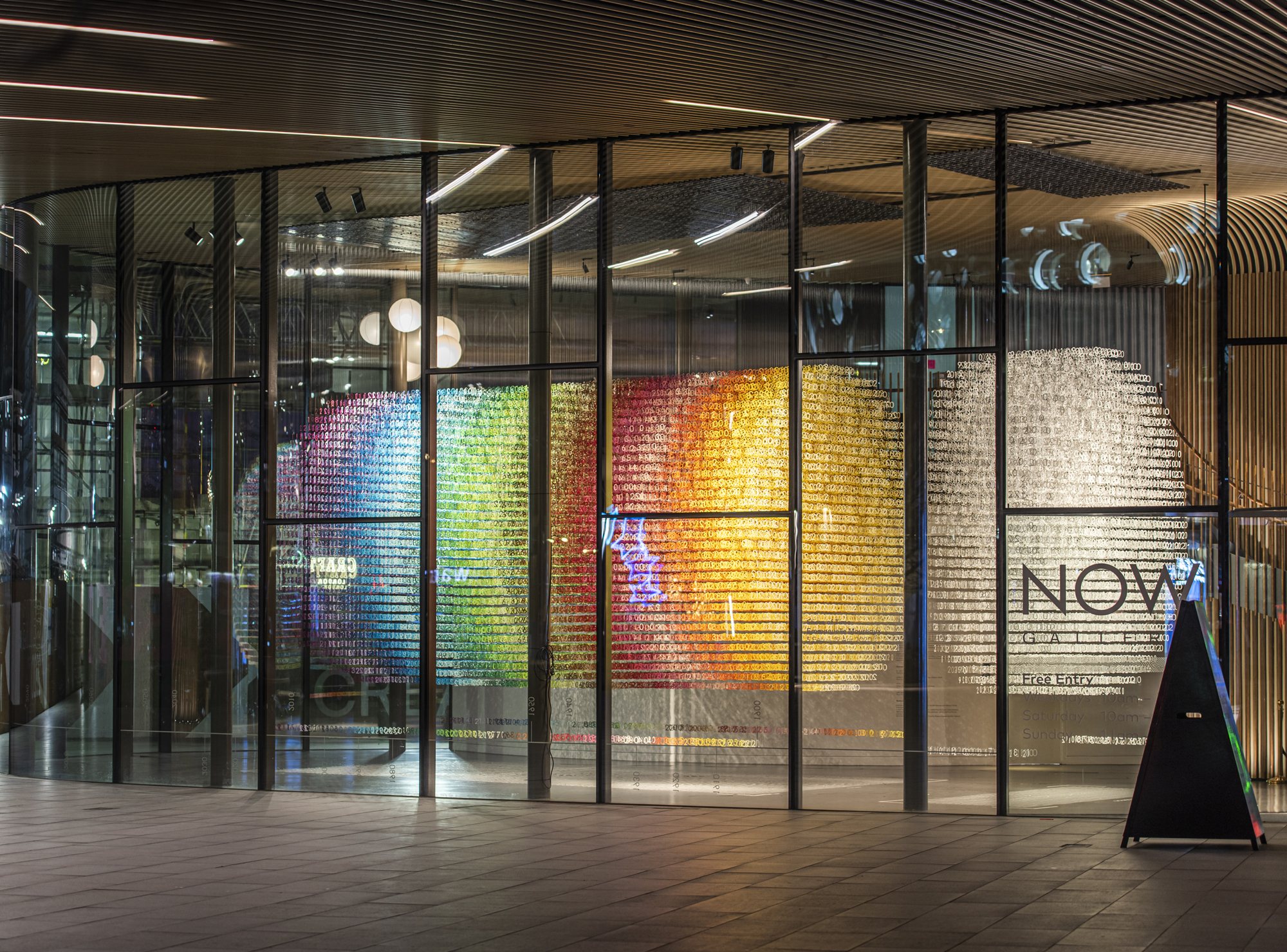 梦幻色彩空间——Emmanuelle Moureaux 的“时间切片”与“未来”雕塑-16