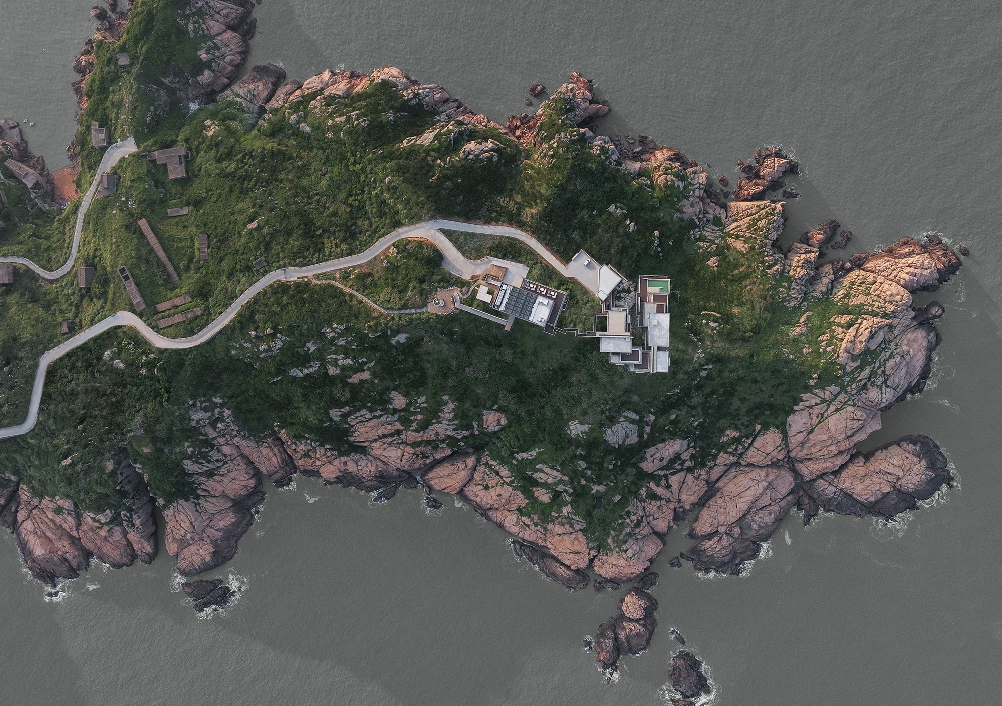 大乐之野 · 黄龙岛灯塔酒店丨中国舟山丨WJ STUDIO 万境设计-3