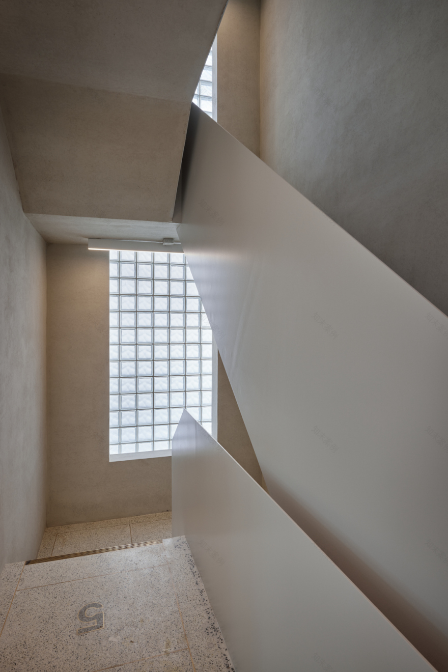 九个窗户,S·E·E·D 房屋丨韩国首尔丨S.E.E.D haus-44