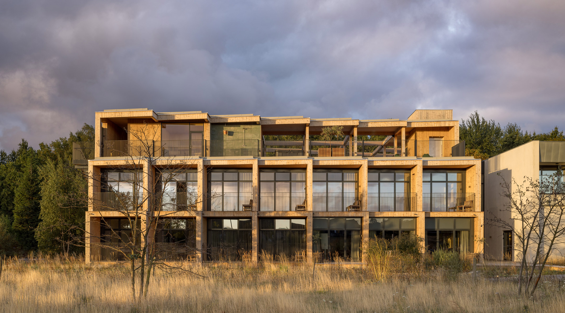 丹麦绿色解决方案酒店 2.0 | 模块化 CLT 框架和可持续设计-0