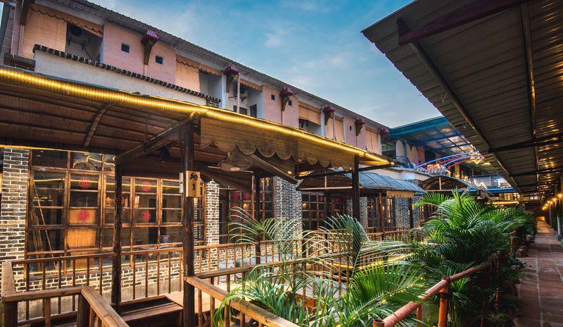 广州梁氏鹅城——工业遗址再利用的复古工业风主题餐厅-14