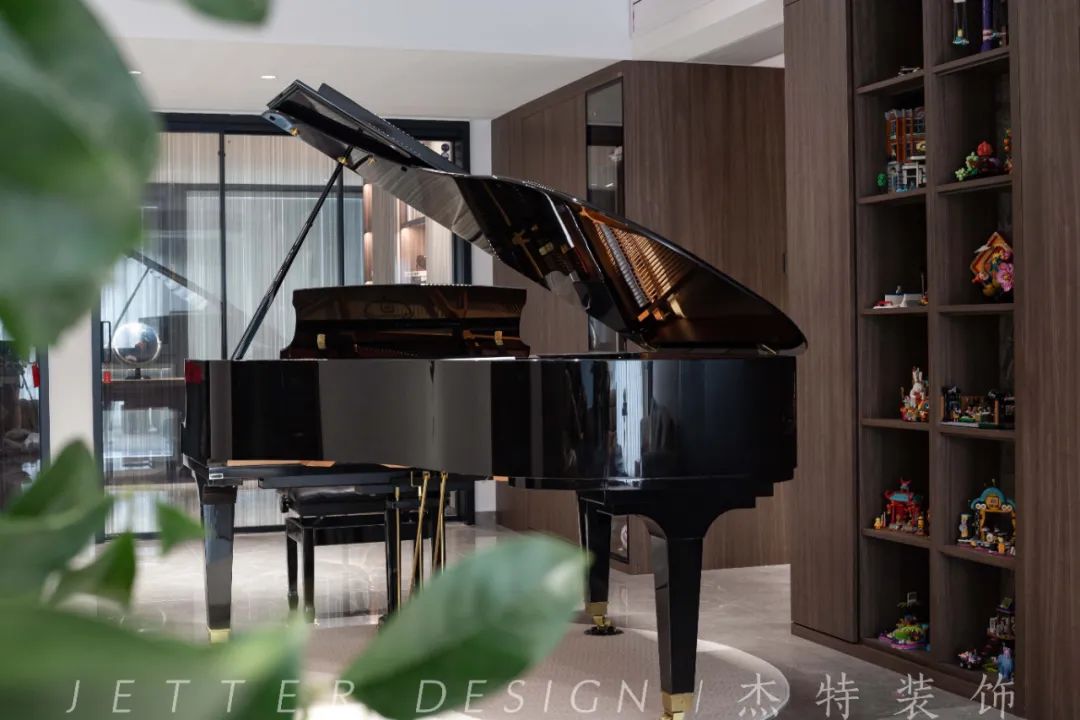 三代同堂的现代简约家居设计-34