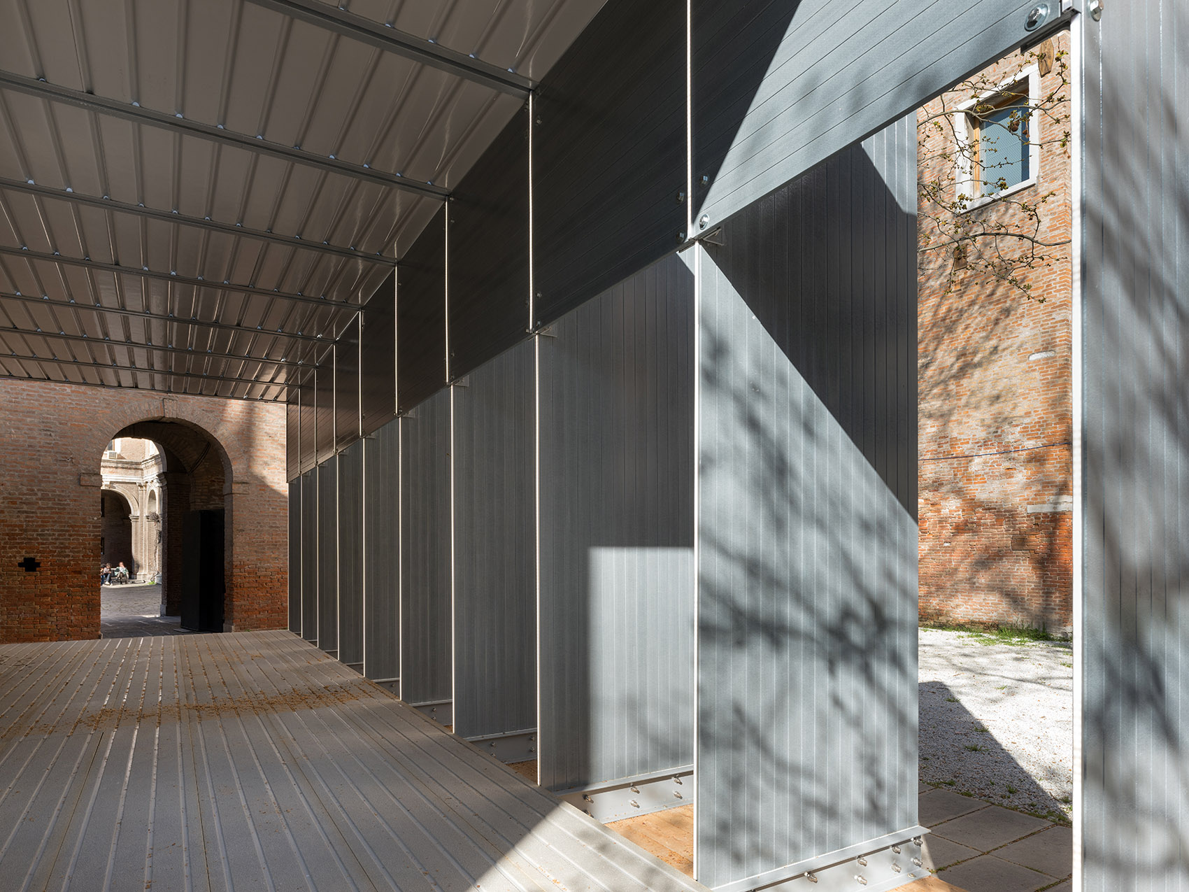 LightMotiv展亭，意大利威尼斯 / Davide Del Sante 和 Damiano Mazzocchini -26