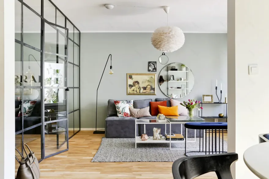 46 平瑞典公寓卧室玻璃隔断设计-1