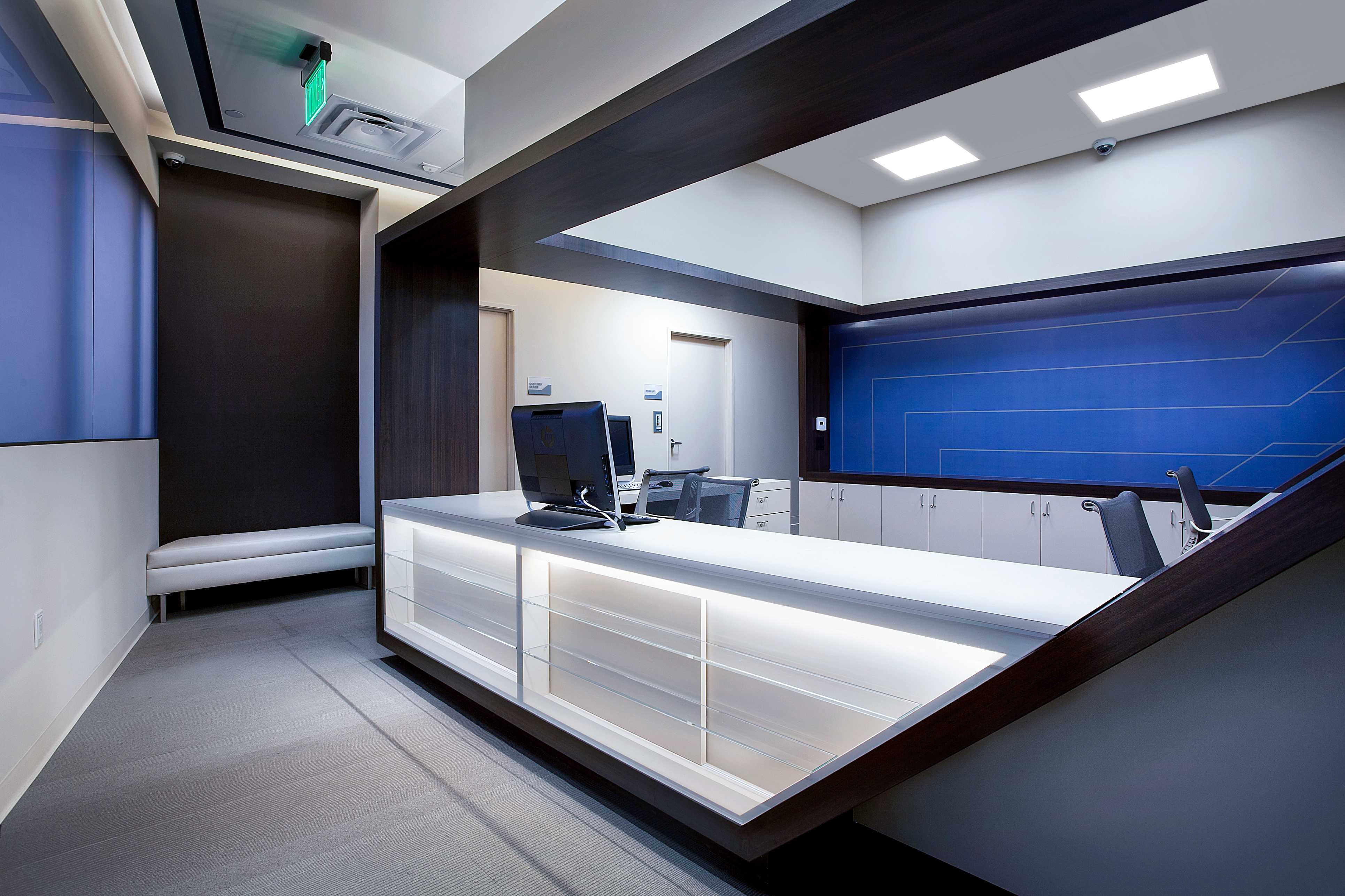 洛杉矶 Retina Macula 研究所新医疗办公室-0