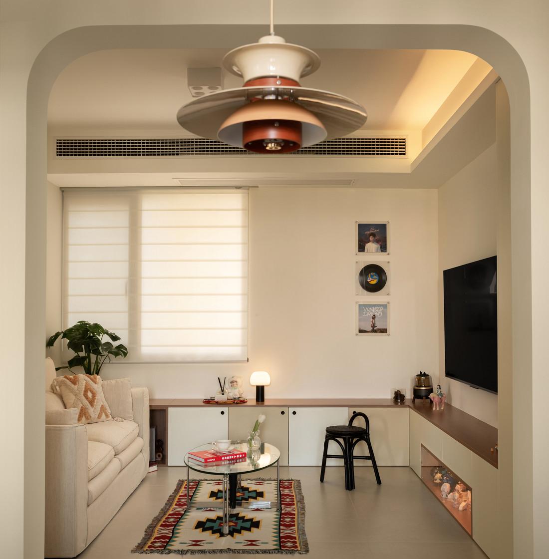 复古轻甜×包豪斯独居空间设计丨中国南京-5