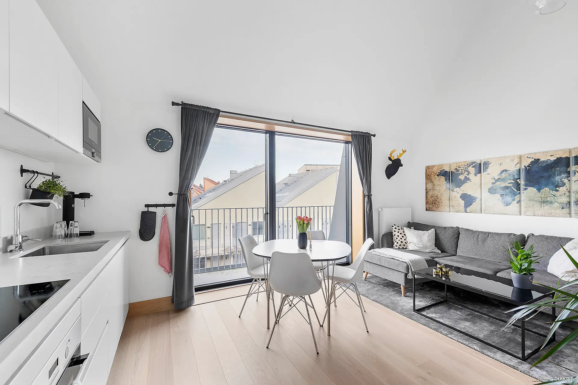 34m2 精致工作室,巧妙利用阁楼打造舒适空间-3