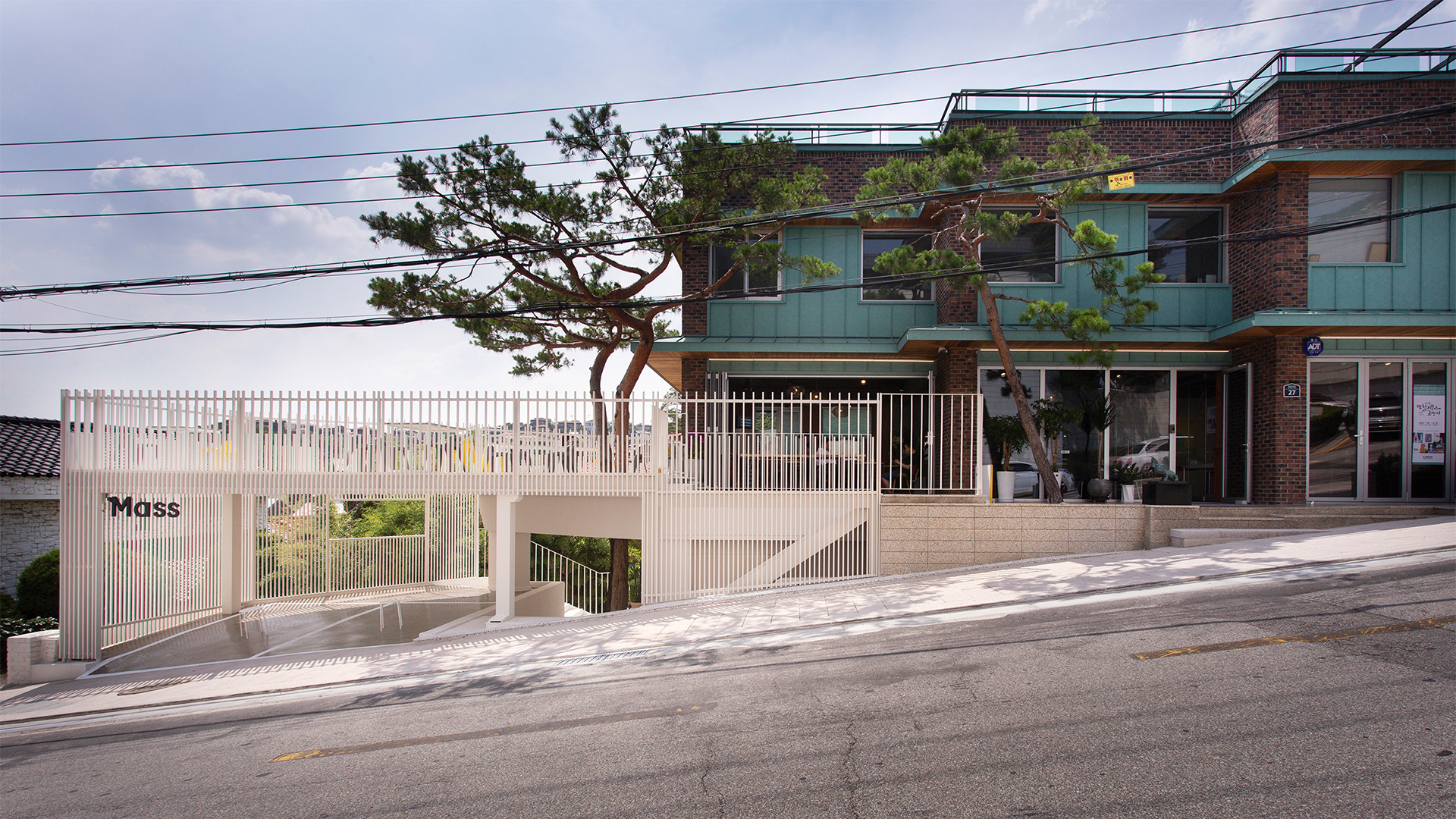 MASS Arts Plastiques Gallery / Form & Function-23