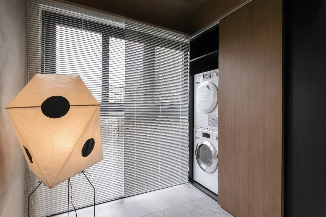 《星际穿越》几何美学,打造单身男业主的精致空间-27