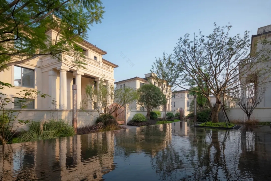 重庆龙湖天奕别墅区景观-17