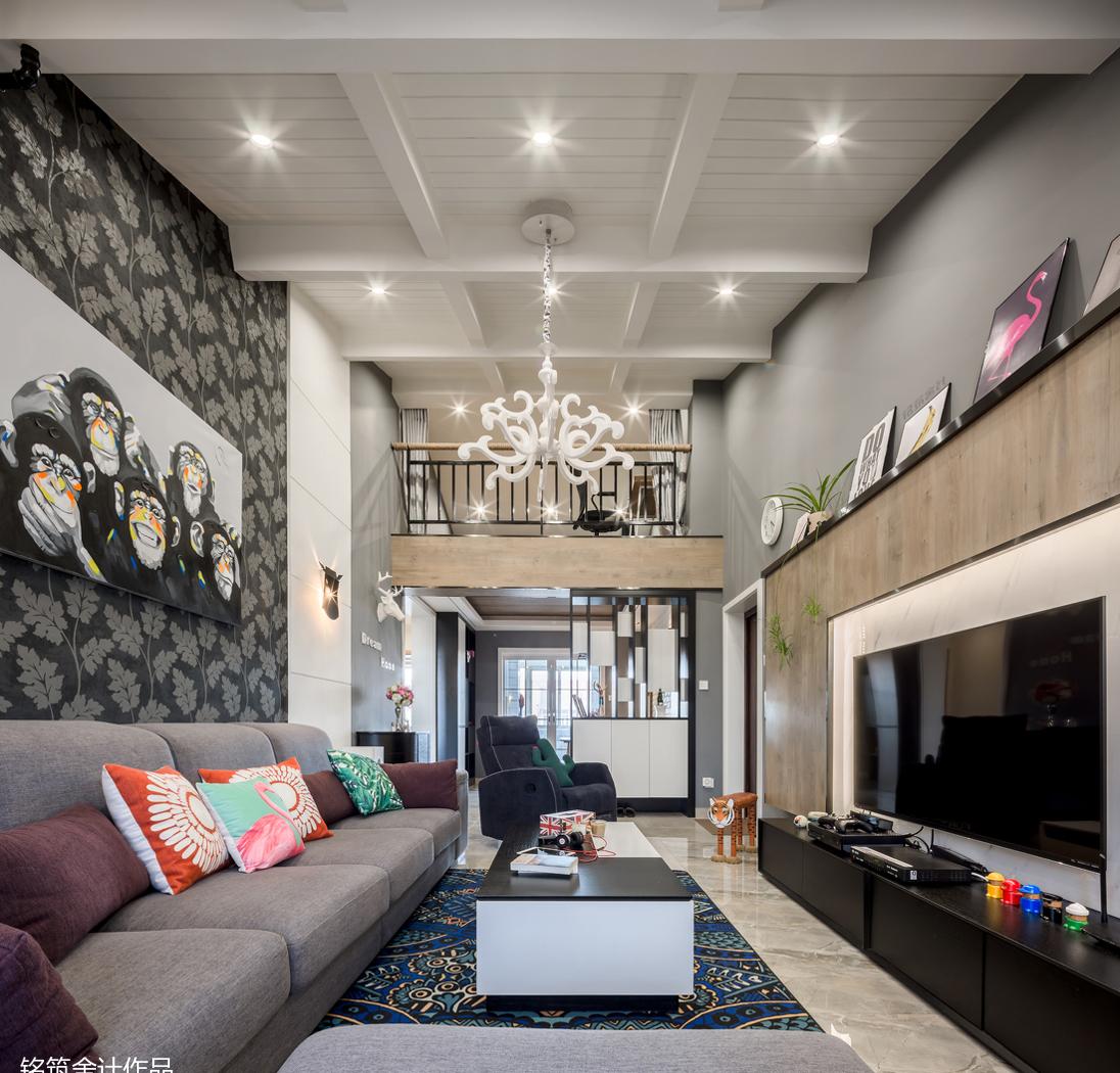 老房翻新变时尚居室,功能与美感兼具-0