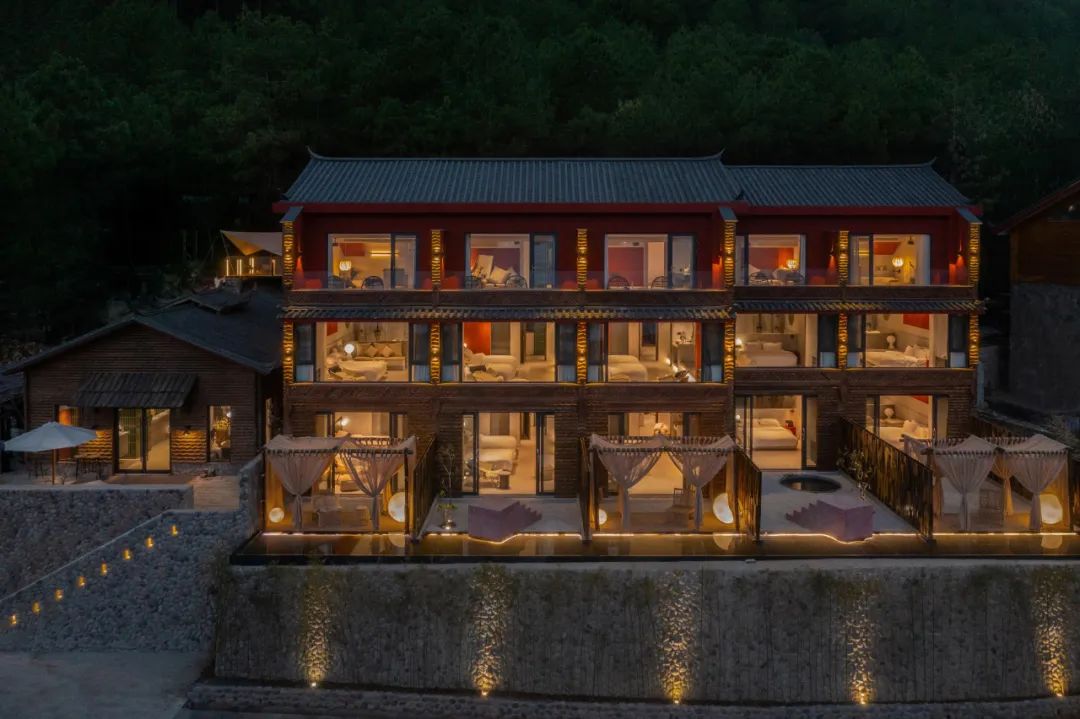泸沽湖安下山与度假酒店丨中国丽江丨境壹空间设计-0