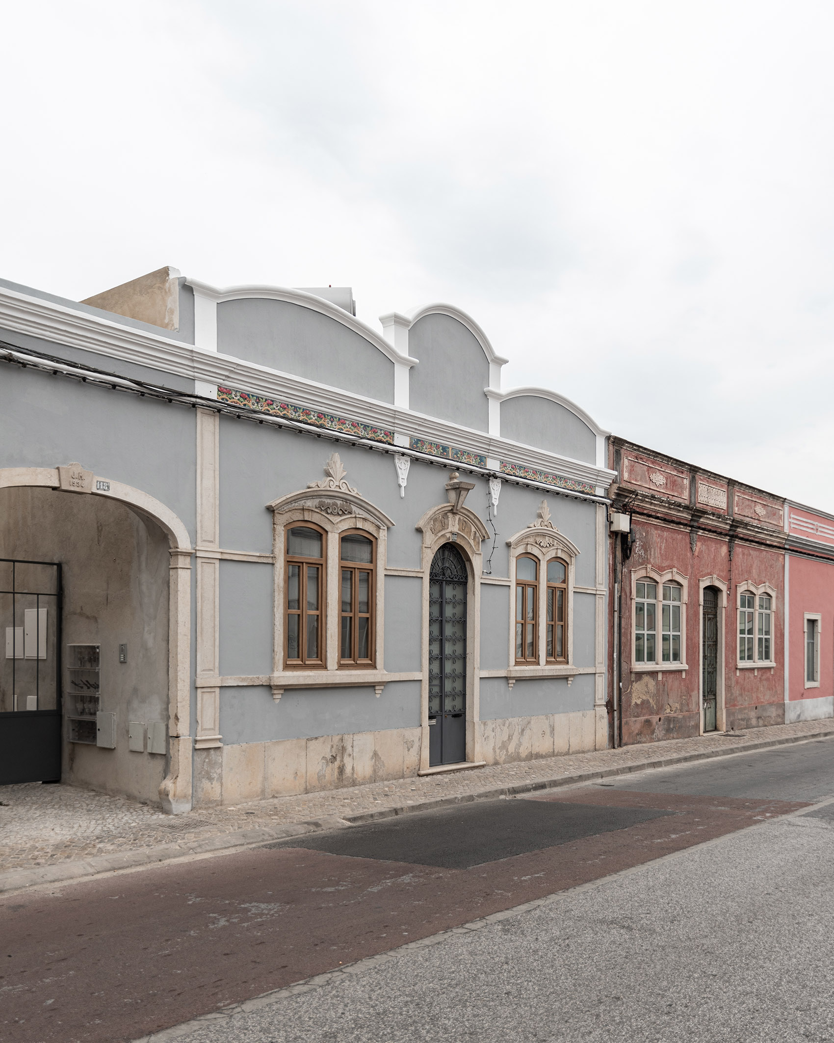 葡萄牙三栋建筑的混凝土立面设计丨Corpo Atelier-22