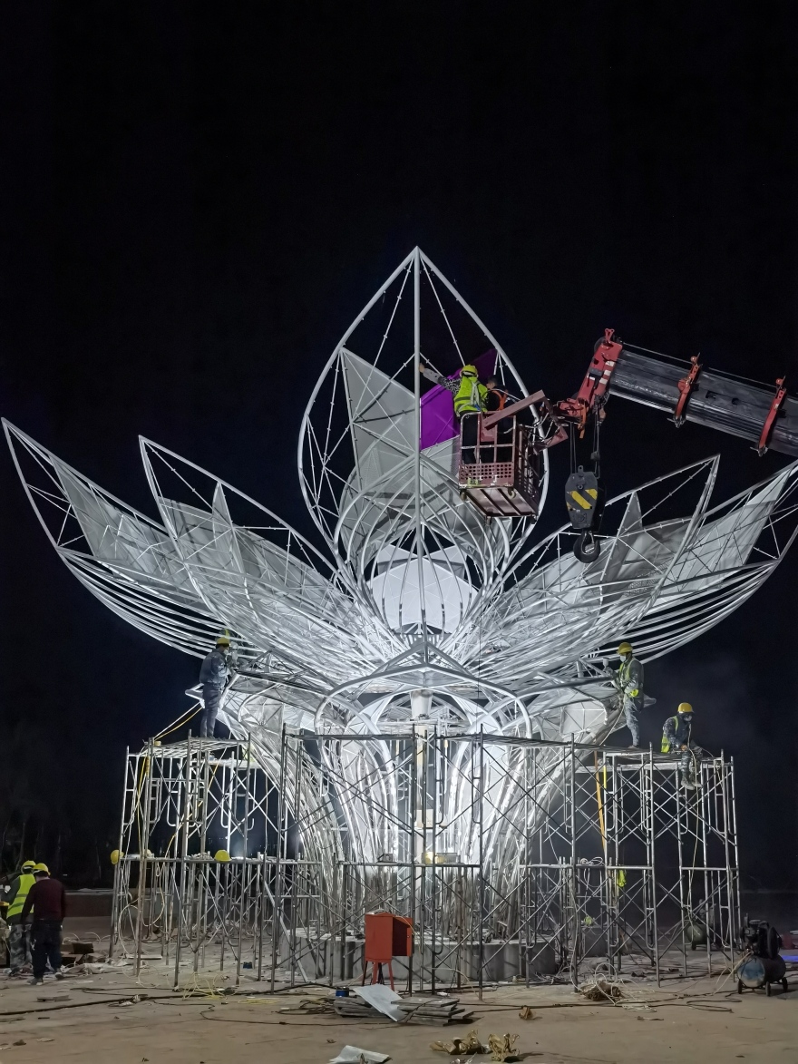 公共艺术-《橙彩凝香》-4