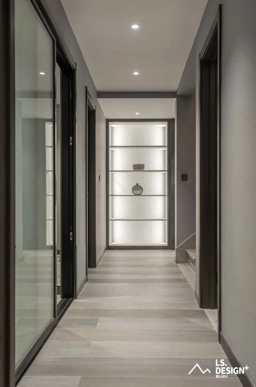 繁忙高管的灰色调现代极简之家-27