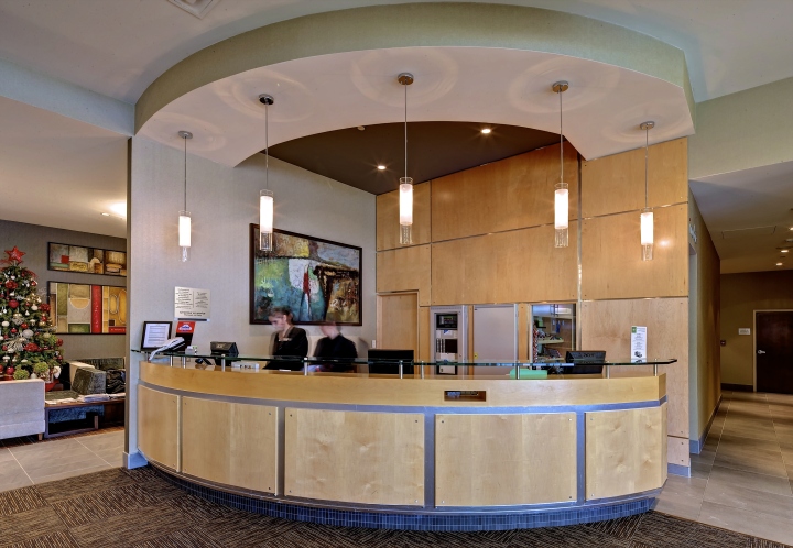 蒙特利尔机场万豪酒店Marriott Courtyard设计-3